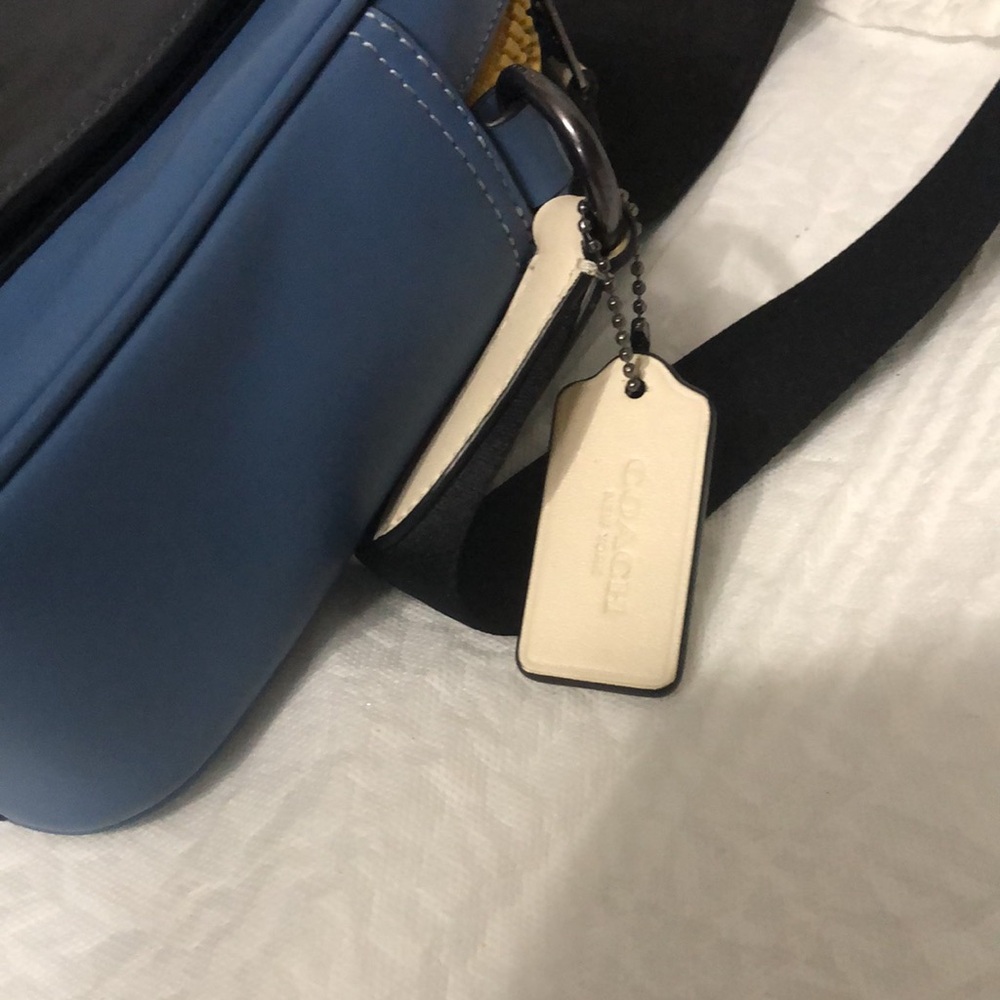 Coach Track Leather Crossbody Bag EUC - Picture 14 of 14